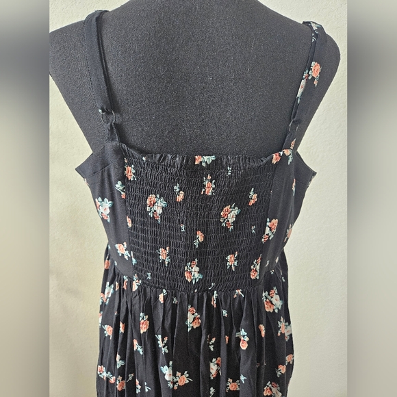 💚HP💚NWT Torrid Sweetheart Black Pink Floral Handkerchief Challis Midi Dress - Picture 11 of 15